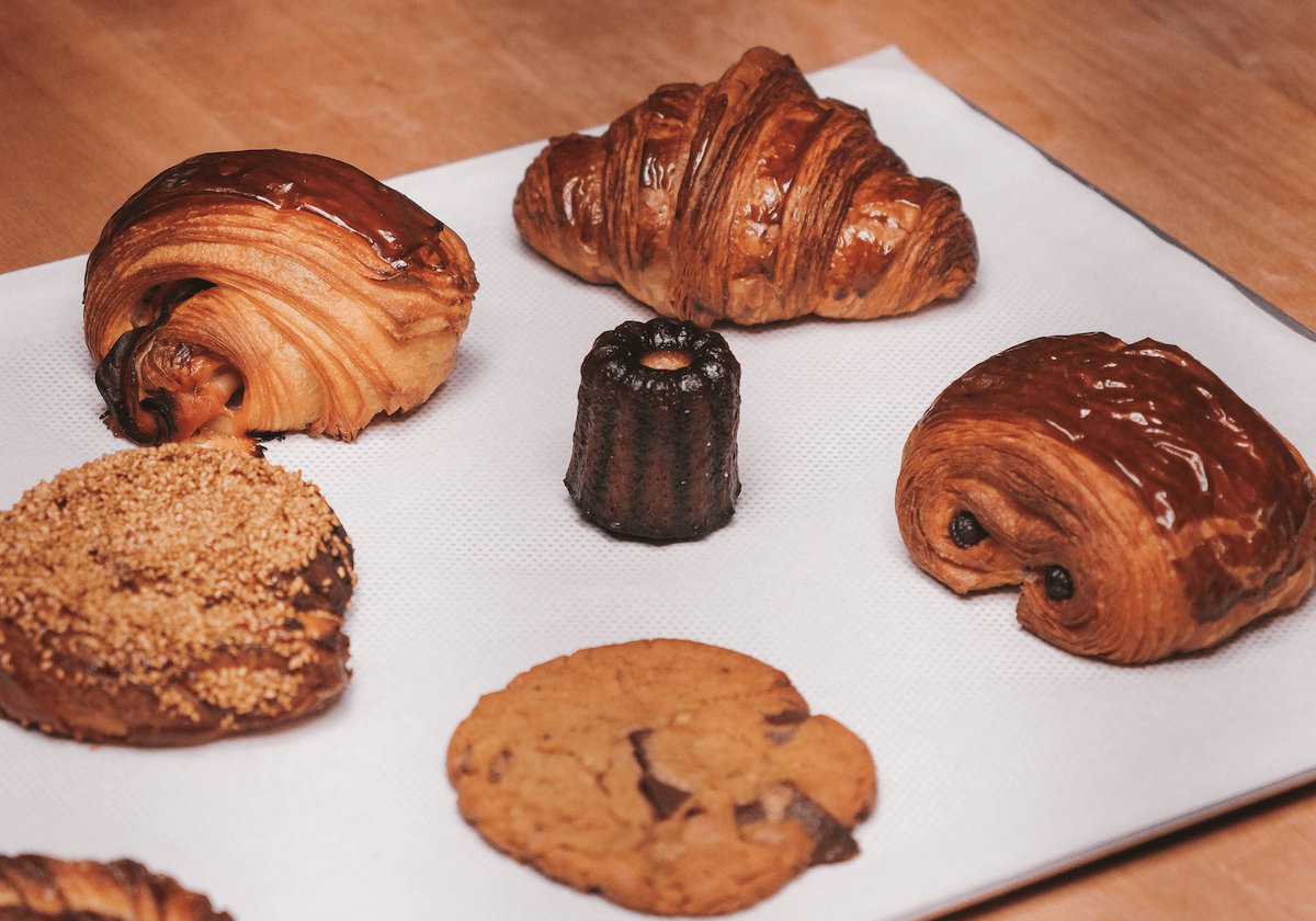 canelés de Santo Bakehouse
