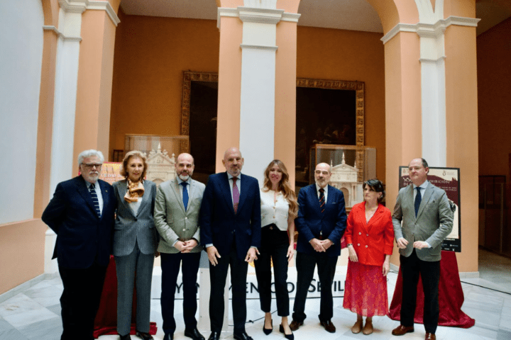 exhibición de enganches