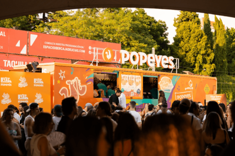 Popeyes foodtruck