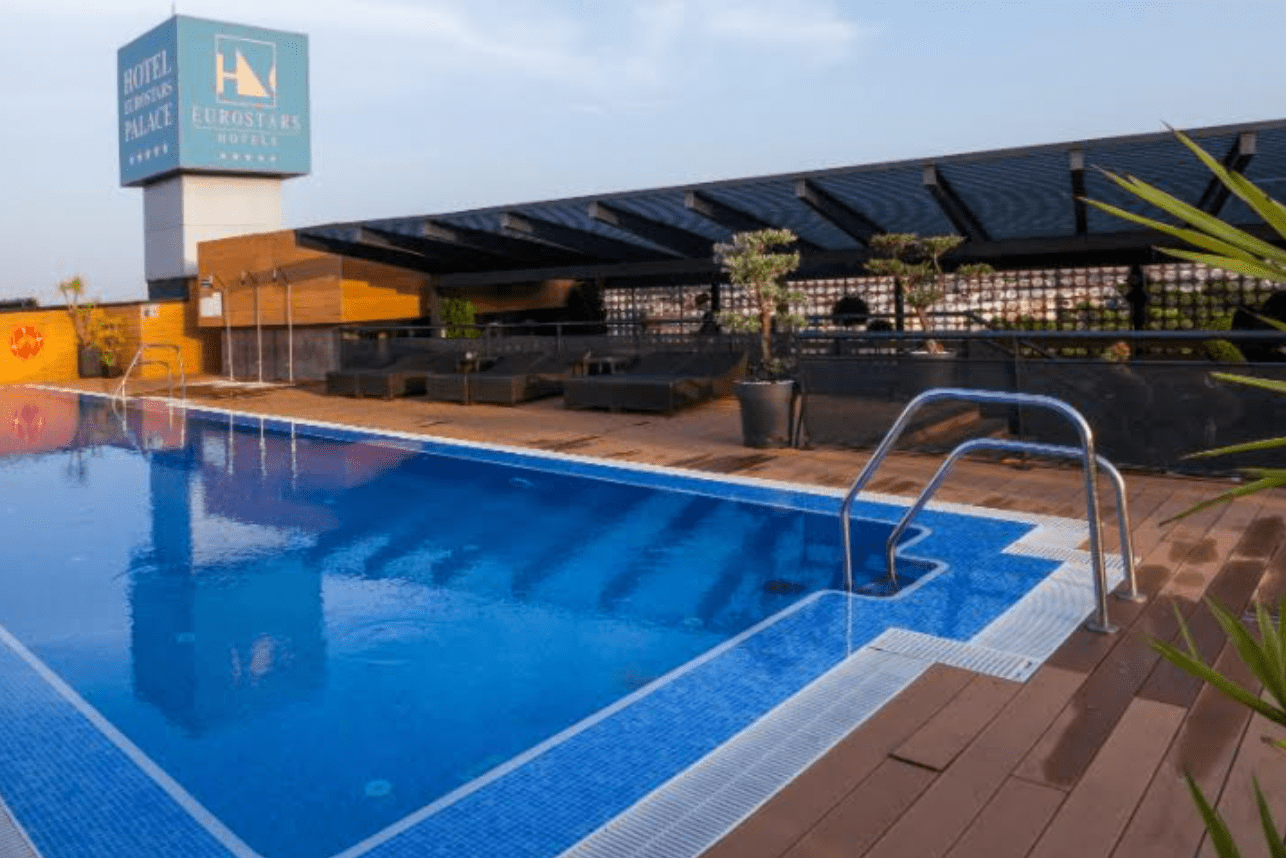piscinas de hotel
