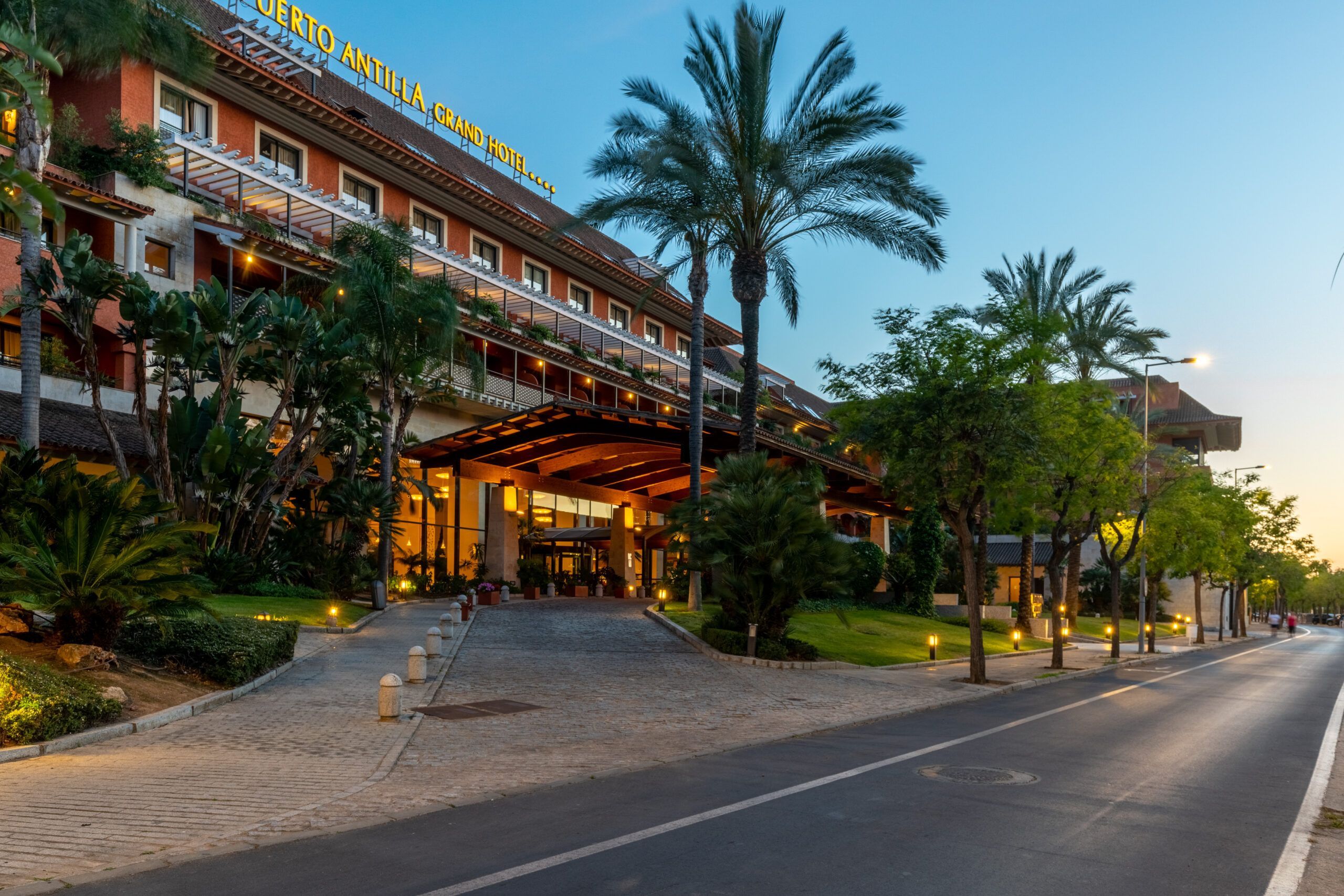 Puerto Antilla Grand Hotel