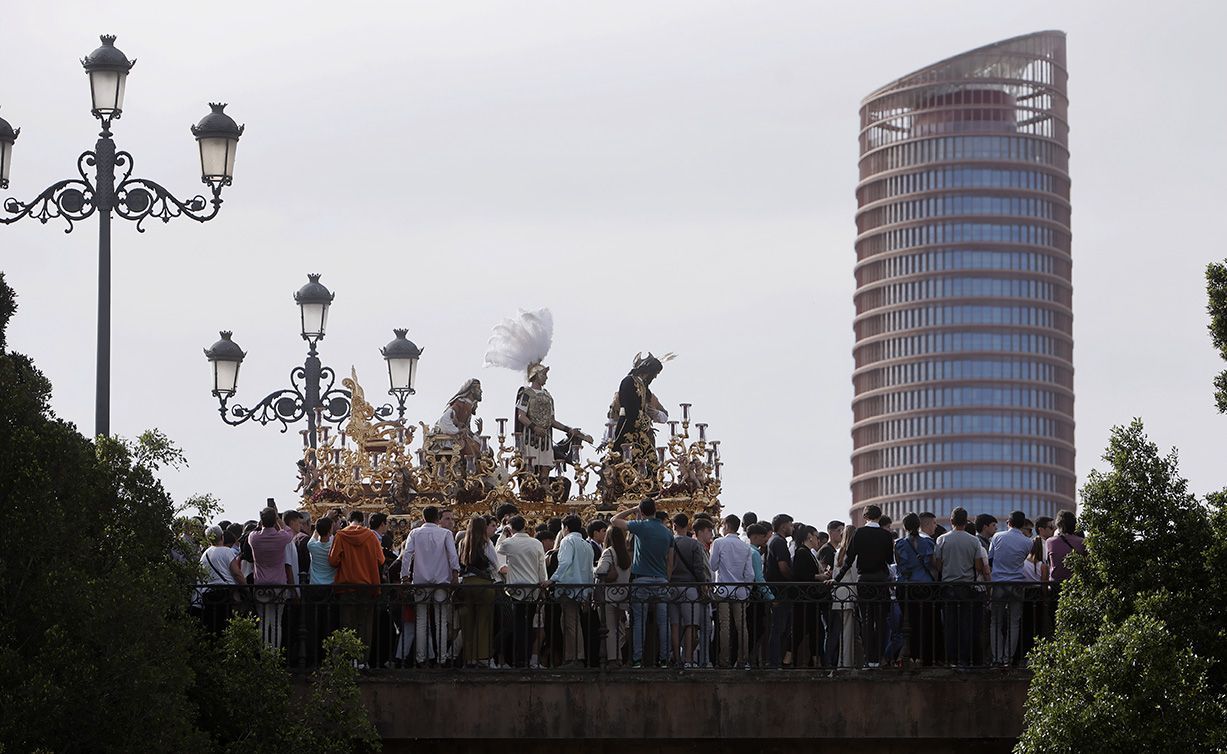 parking Semana Santa Sevilla